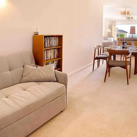 Ground Floor Sea View Apartment Private Terrace Torquay Exterior photo